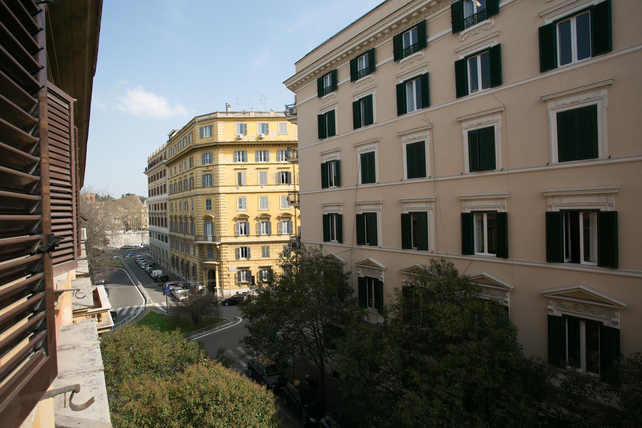 Cola Di Rienzo A E B, Rome
